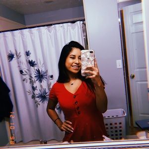 Meet your Posher, Alexis